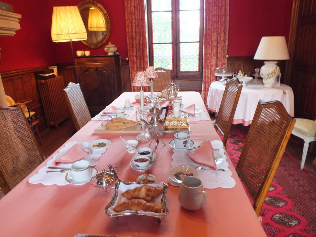 Chateau De Naze Vivy-Saumur Zewnętrze zdjęcie