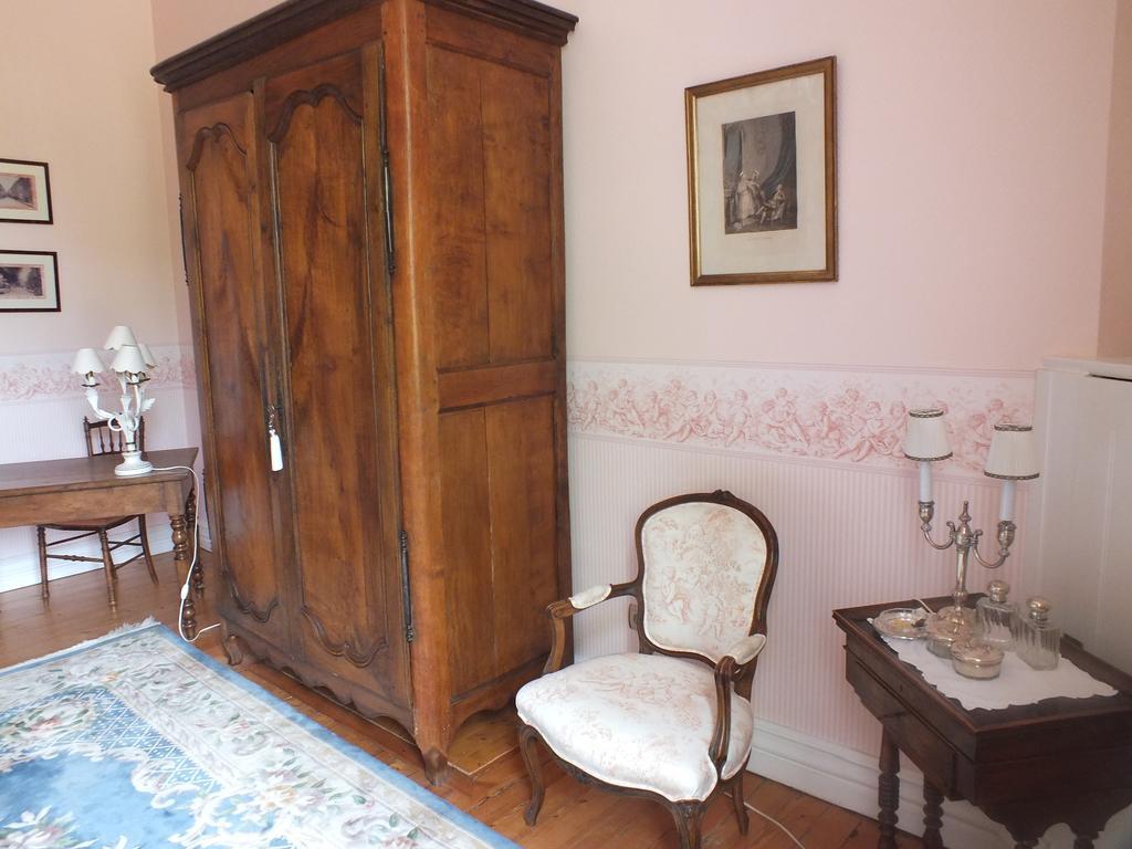 Chateau De Naze Vivy-Saumur Zewnętrze zdjęcie