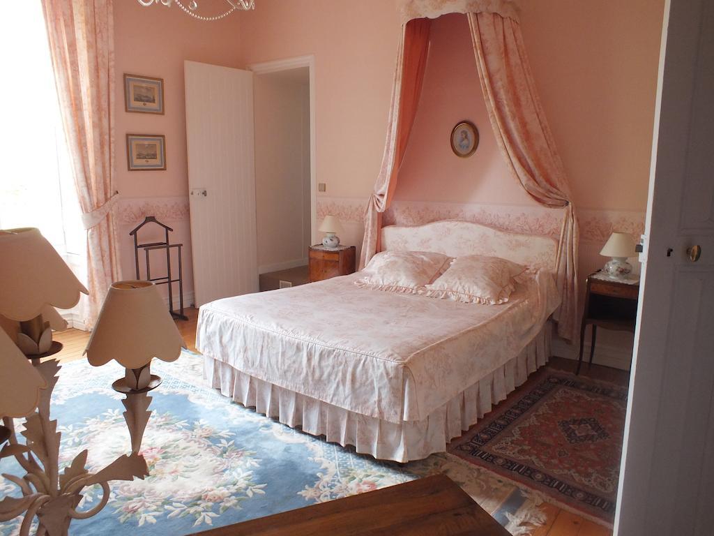 Chateau De Naze Vivy-Saumur Pokój zdjęcie